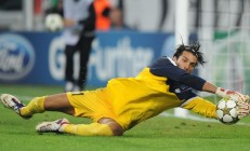 开云体育在线-险胜毫厘，孤勇扛旗，佩雷兹的致胜一搏