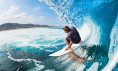 开云官网-大洋彼岸的三分雨，当江苏队与雄鹿的跨时空碰撞照亮了哈登的火焰