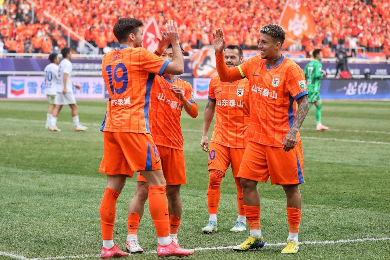 关于大连一方主场迎战鲁能，士气高昂的信息