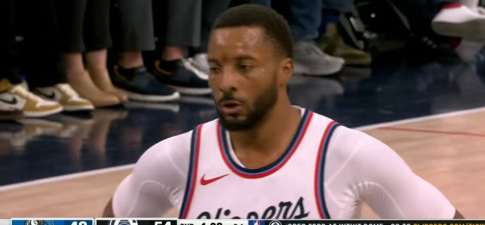 灰狼换来前快船中锋