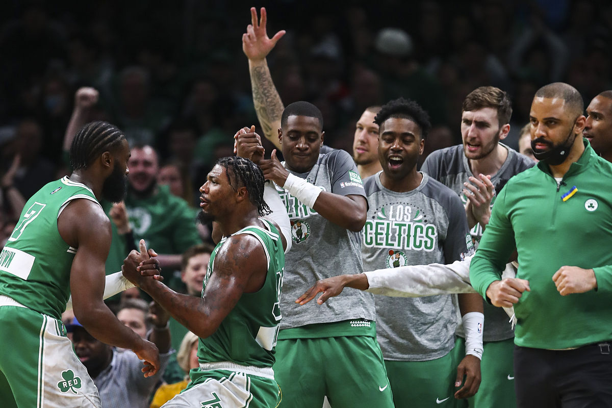 篮网横扫凯尔特人，晋级东部半决赛