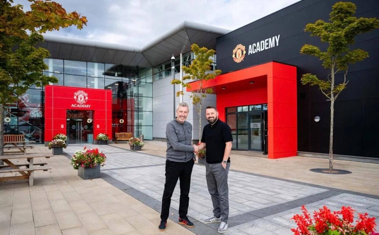 曼联中场球员表现赢得主帅认可