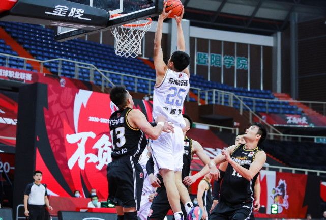 洛阳飞豹战平对手，保持不败