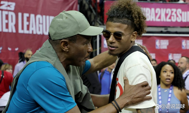 核心球员合同问题曝光,球迷关心球队未来的简单介绍 核心球员合同问题曝光,球迷关心球队未来的简单介绍