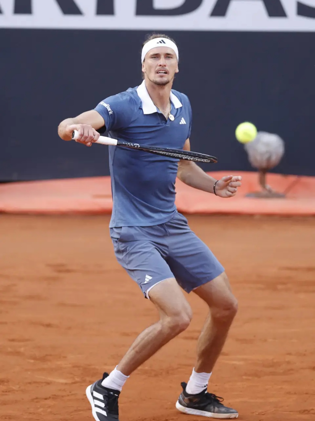 关于年终总决赛翻盘法网,兹维列夫惊艳四座的信息 关于年终总决赛翻盘法网,兹维列夫惊艳四座的信息