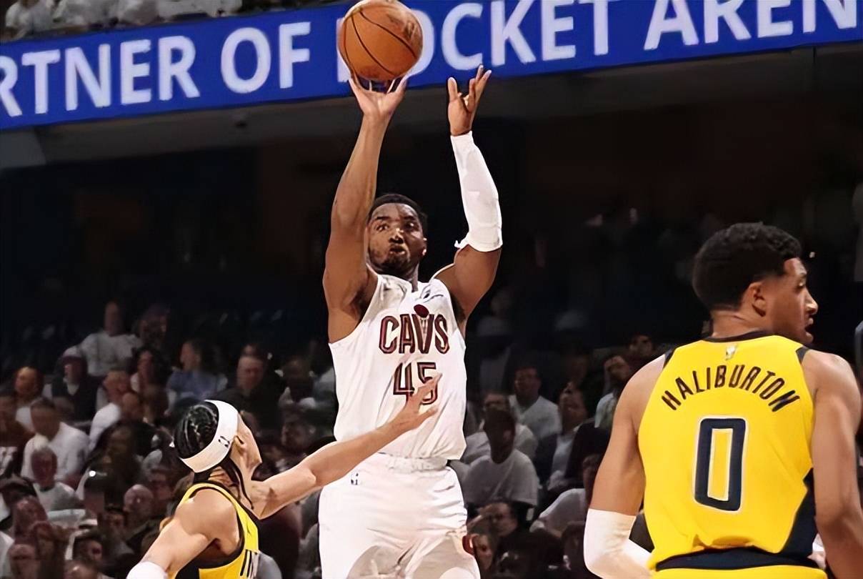 尼克斯绝杀雷霆,米切尔点燃赛场 尼克斯绝杀雷霆,米切尔点燃赛场