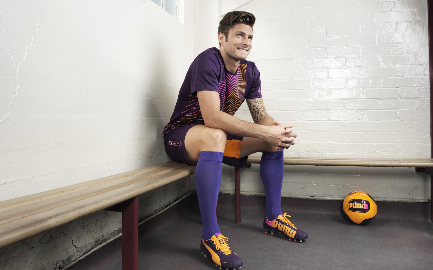 西亚卡姆的刚果鼓点，费城锋刃如何割裂黄土高原的回响