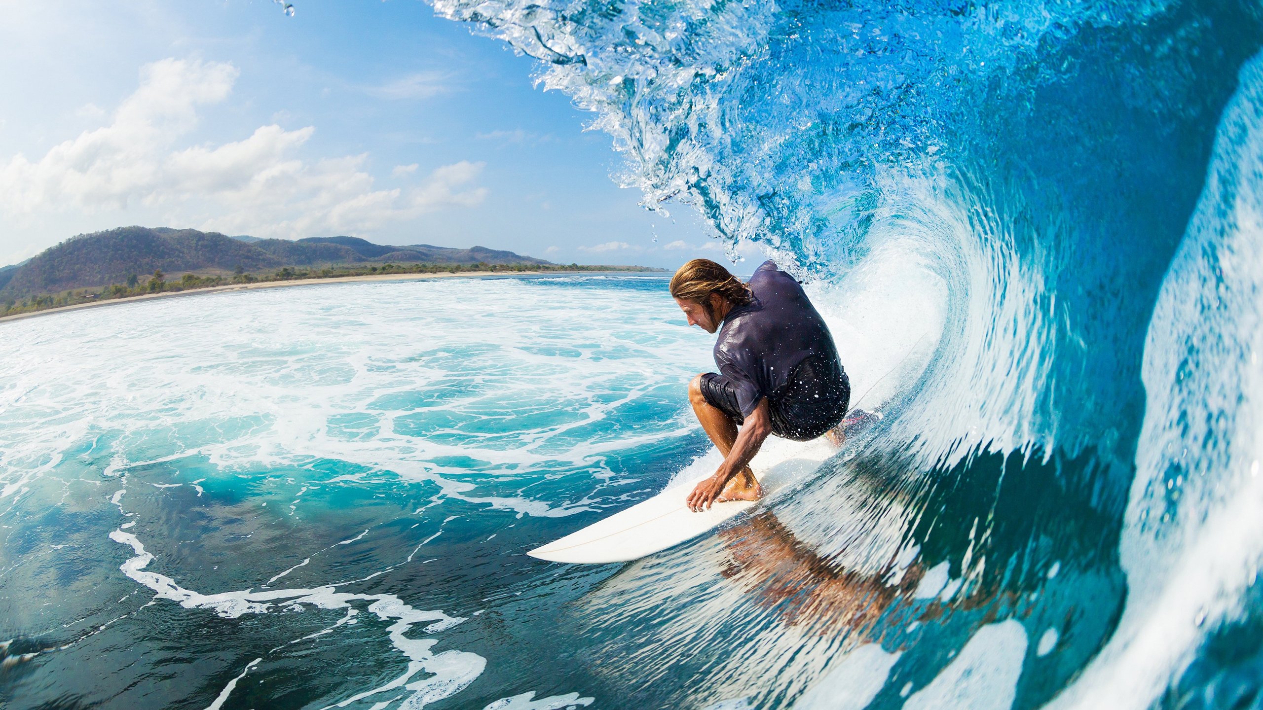 大洋彼岸的三分雨，当江苏队与雄鹿的跨时空碰撞照亮了哈登的火焰